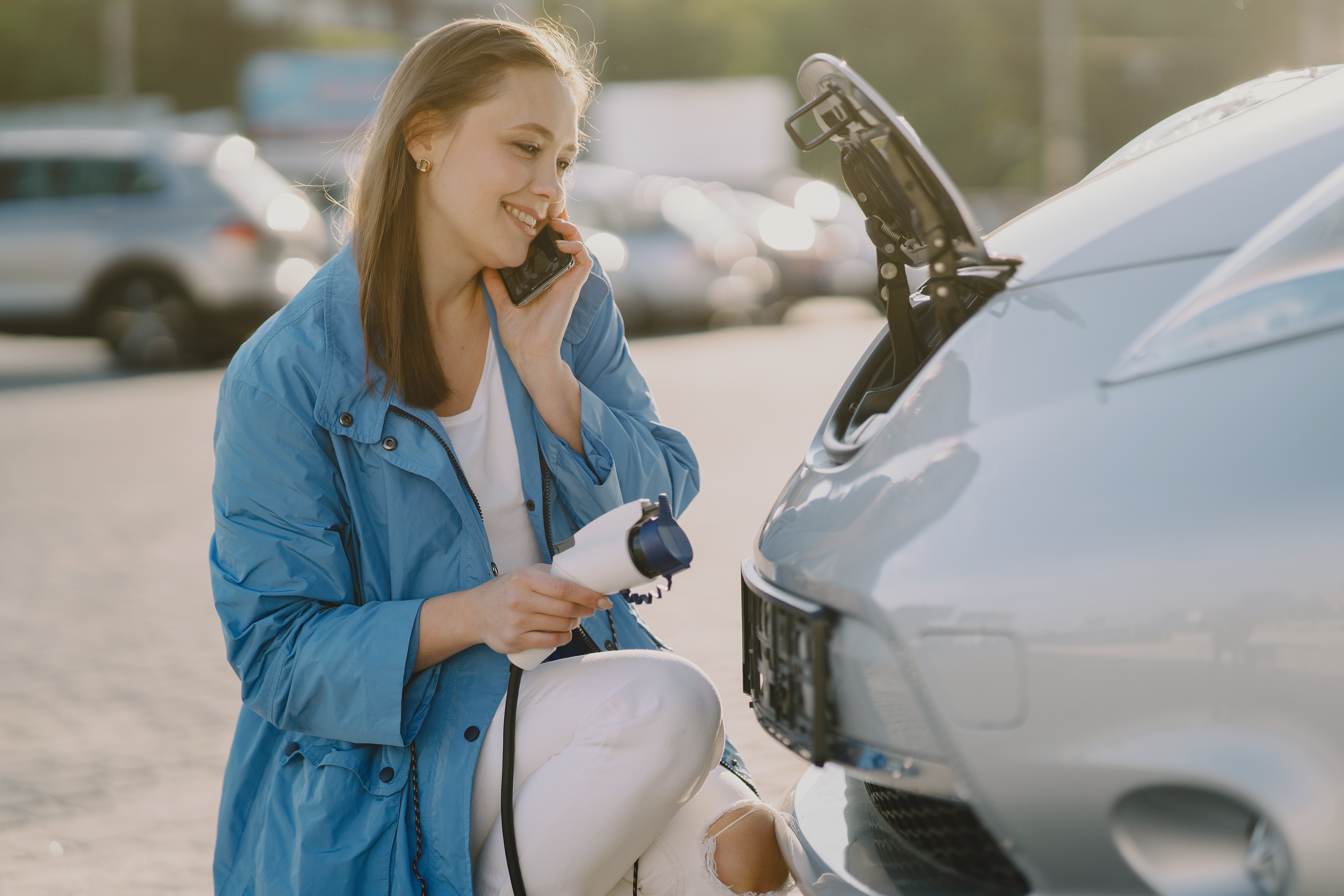 Quelles sont les garanties incluses dans une assurance pour voiture électrique ou hybride